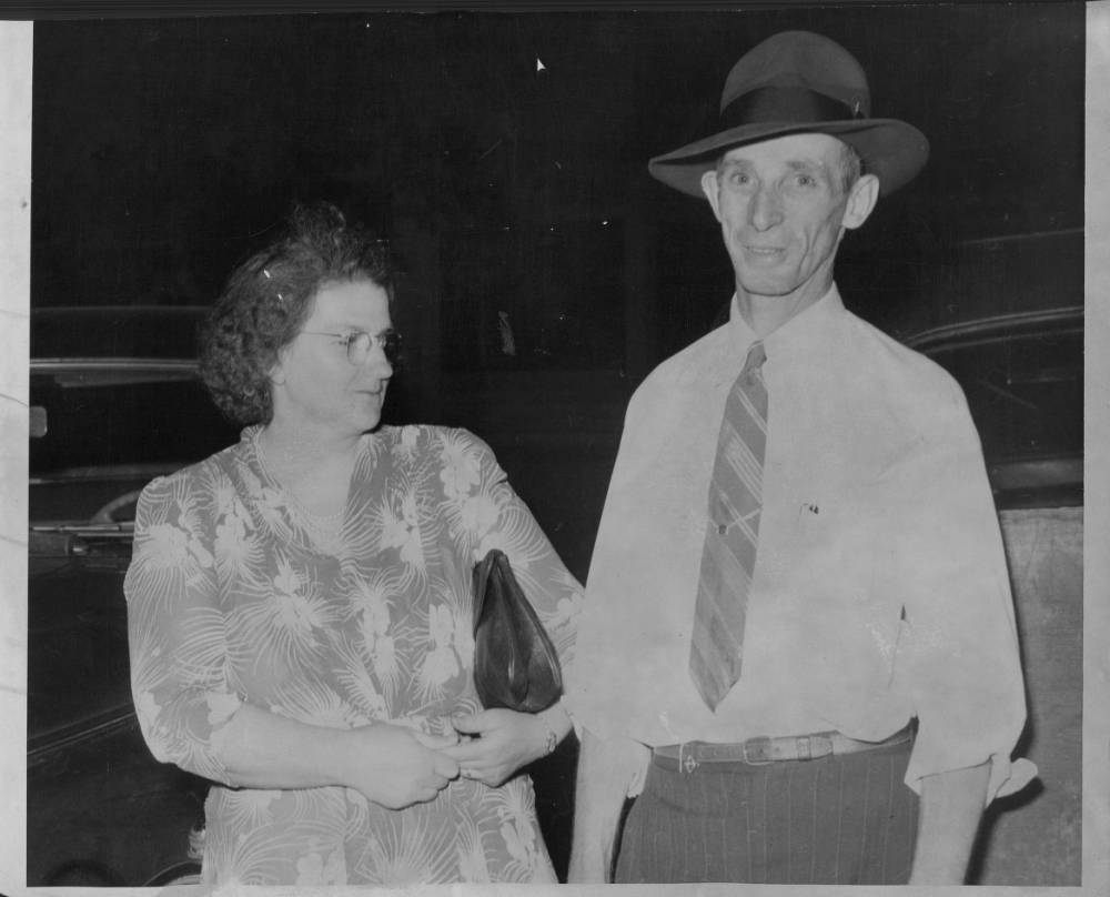 MplsPhotoBot's tweet image. Couple Who Recovered Own Stolen Car
Date: 1946
Address: 62nd and Bryant Ave. N (recovery location)
Source: Hennepin County Library