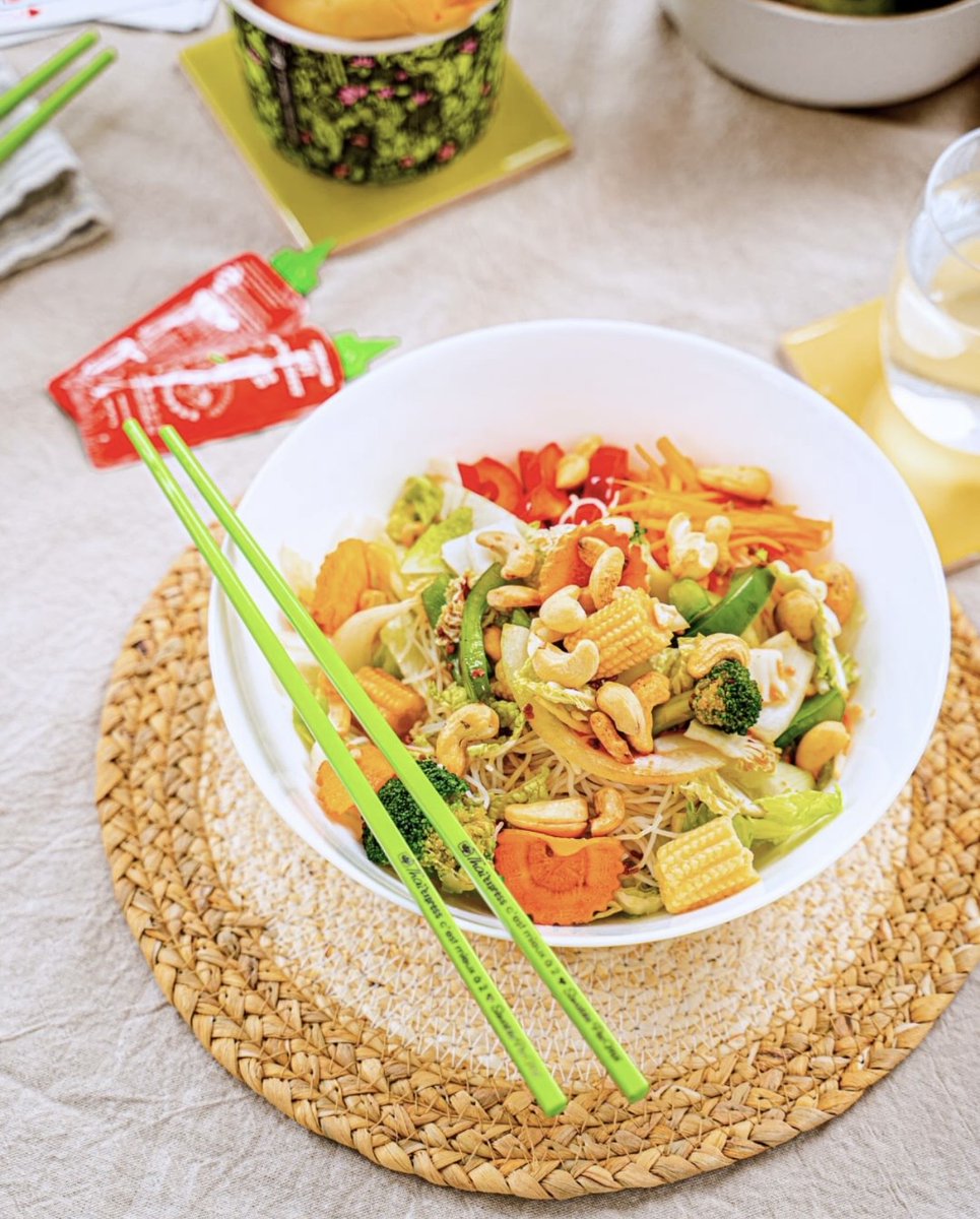 Craving some Shak-a-Bowl goodness from Thai Express! 🥜🌿🌶️

📍4830 Gordon Road