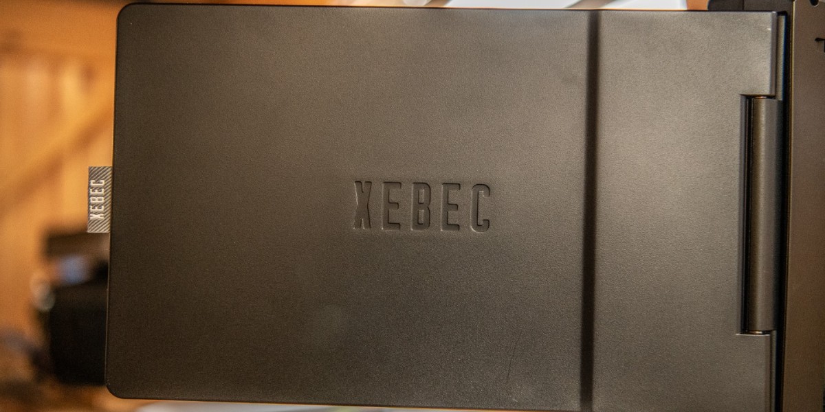 my_xebec's tweet image. Escape the city and boost your productivity in a cozy cabin 🙌

#laptopaccessories #triscreen #remotework #hybridwork #wfh #xebec