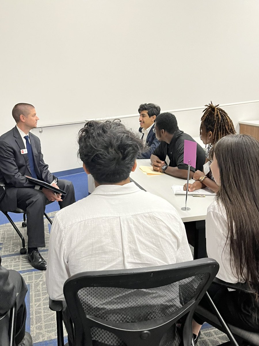 So proud of our students! They have spent countless weeks interviewing and preparing for internships. What a great way to end the week, thank you <a href="/UTTyler/">UT Tyler</a> for supporting our students!! #shapingthefuture <a href="/dean_chisd/">Lamond Dean</a> <a href="/strode_matt/">Matt Strode</a> <a href="/CHHSTyler/">Chapel Hill High School</a>