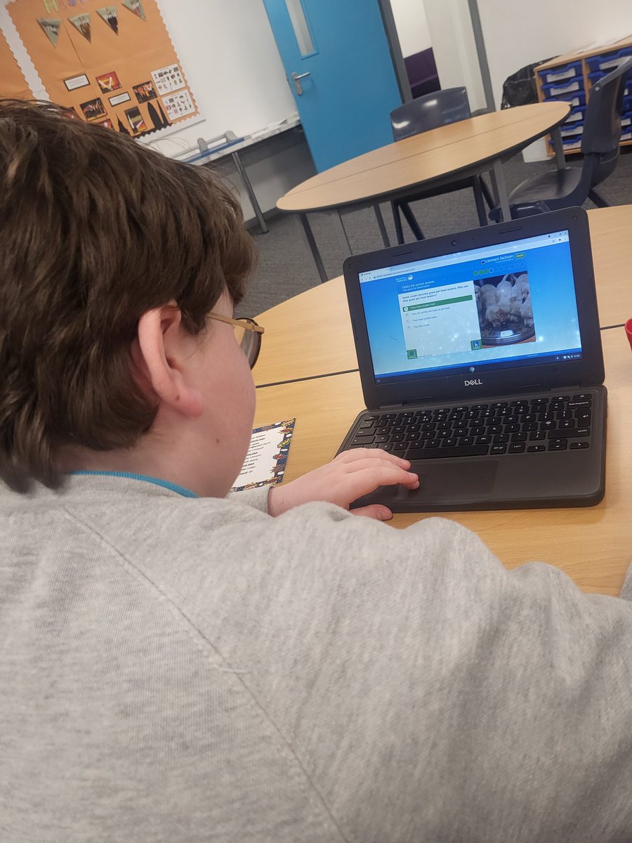 PhoenixHousePRU's tweet photo. Students in Tokyo class today have been focused on reading, phonics and fine motor skills 📚 ✏️🔤 https://t.co/siUPwTKoEl