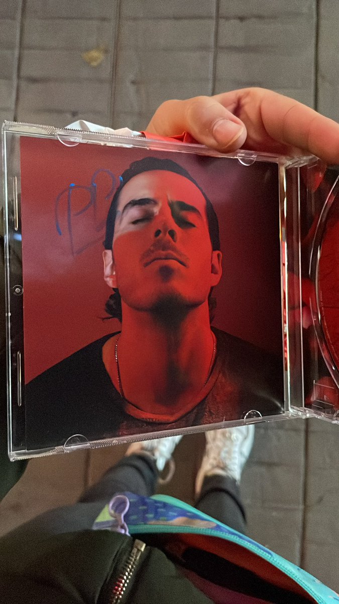 Malanda08's tweet photo. Qué lindo es verte de nuevo @jose_madero 💛 https://t.co/yLgrRv0XrQ
