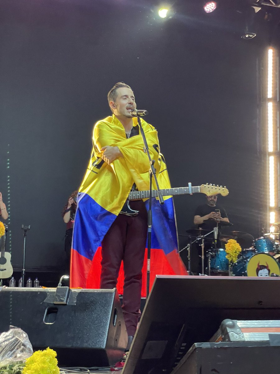 Malanda08's tweet photo. Qué lindo es verte de nuevo @jose_madero 💛 https://t.co/yLgrRv0XrQ