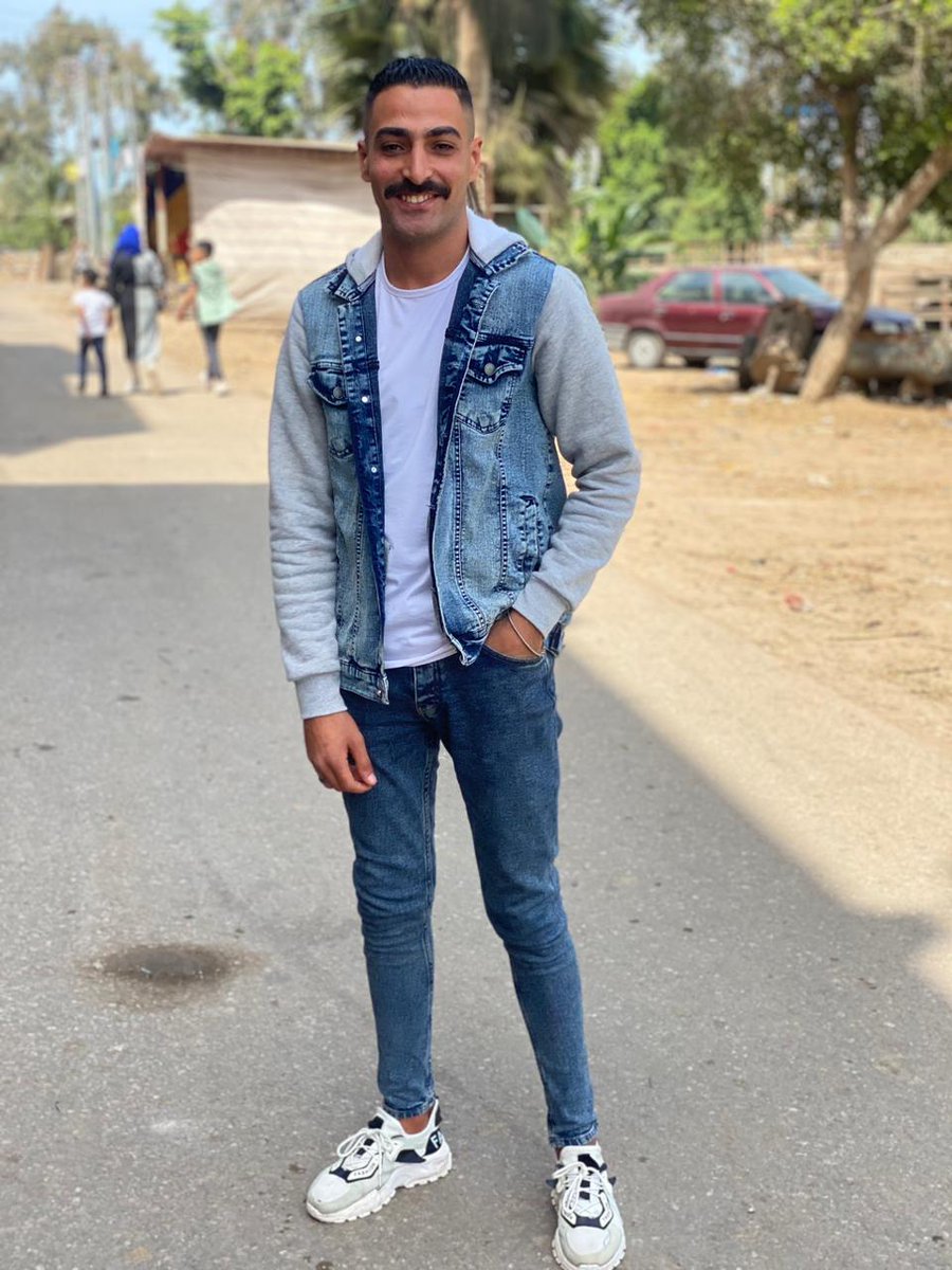Elsayed03882575's tweet photo. عيد سعيد👮‍♂️🧡 https://t.co/lOmarqiI6Q