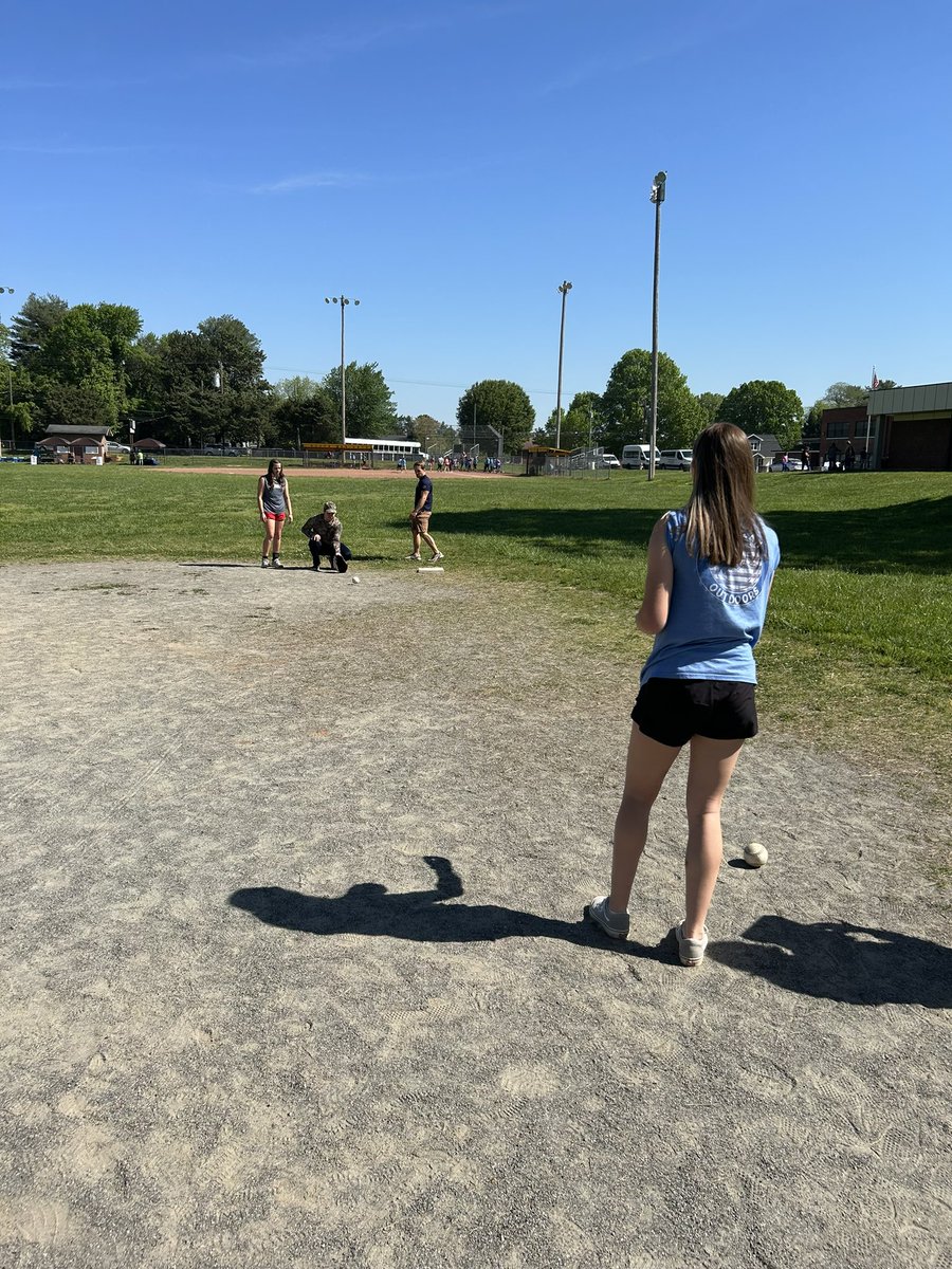 bushfastpitch's tweet photo. We had a great time assisting with Yadkin county special Olympics! Thanks for allowing us to a part! https://t.co/bLL3cECyGD