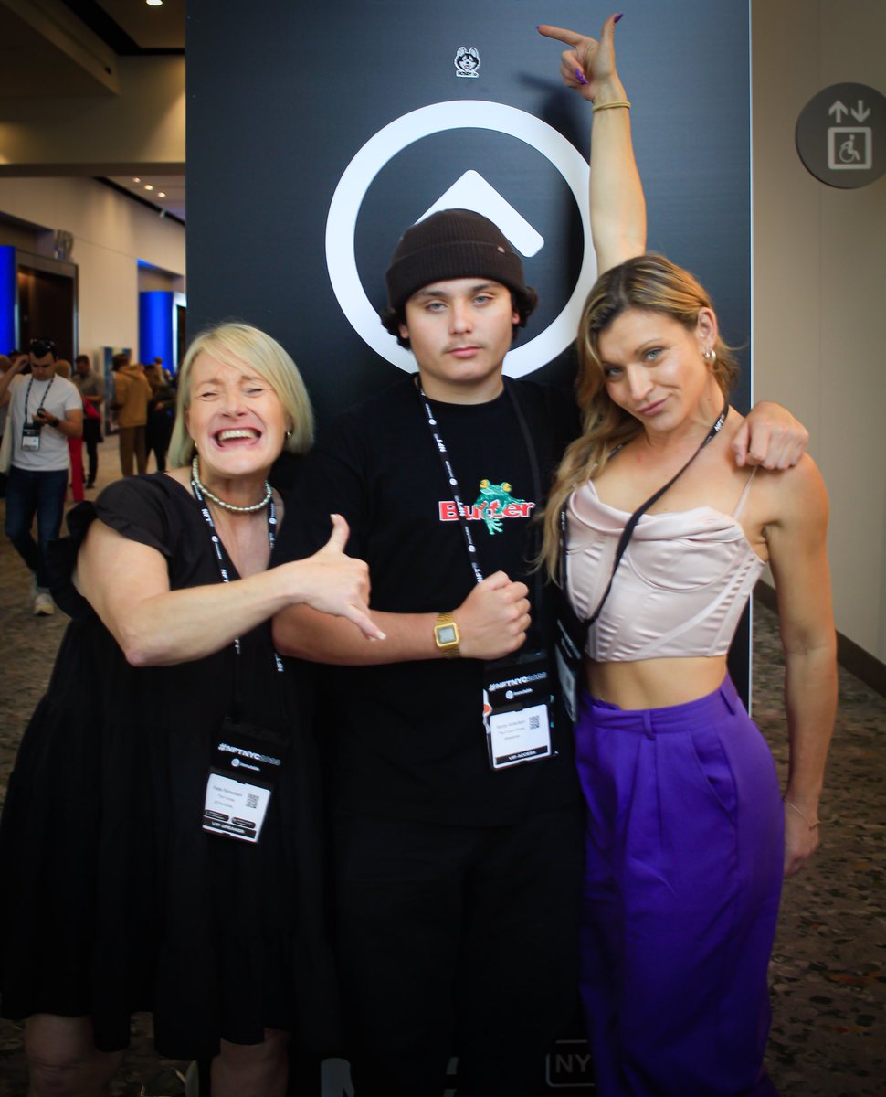 Such an amazing time hanging out with legendary <a href="/TheFairies_/">Katie and Molly</a> at <a href="/NFT_NYC/">NFT.NYC</a> ❤️‍🔥 a truly memorable experience for so many creators and friends in Web 3! #Cardano