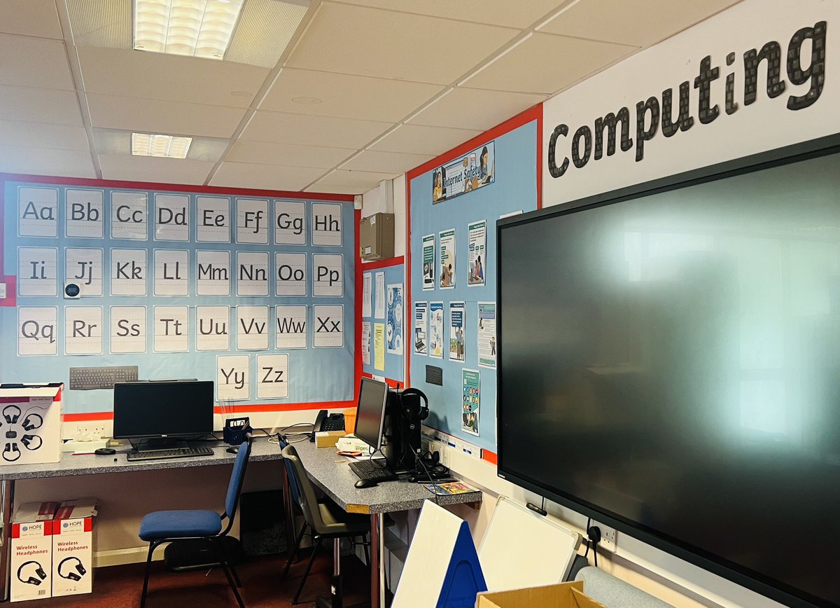 RichmondPri's tweet photo. We have been working all week with a lot of excitement as our IT suite has brand new computers, keyboards and headphones. Thank you @SECATICTTeam  for this amazing new suite #digitalage #computerfun #lifeskills https://t.co/CFnYaRcIaq