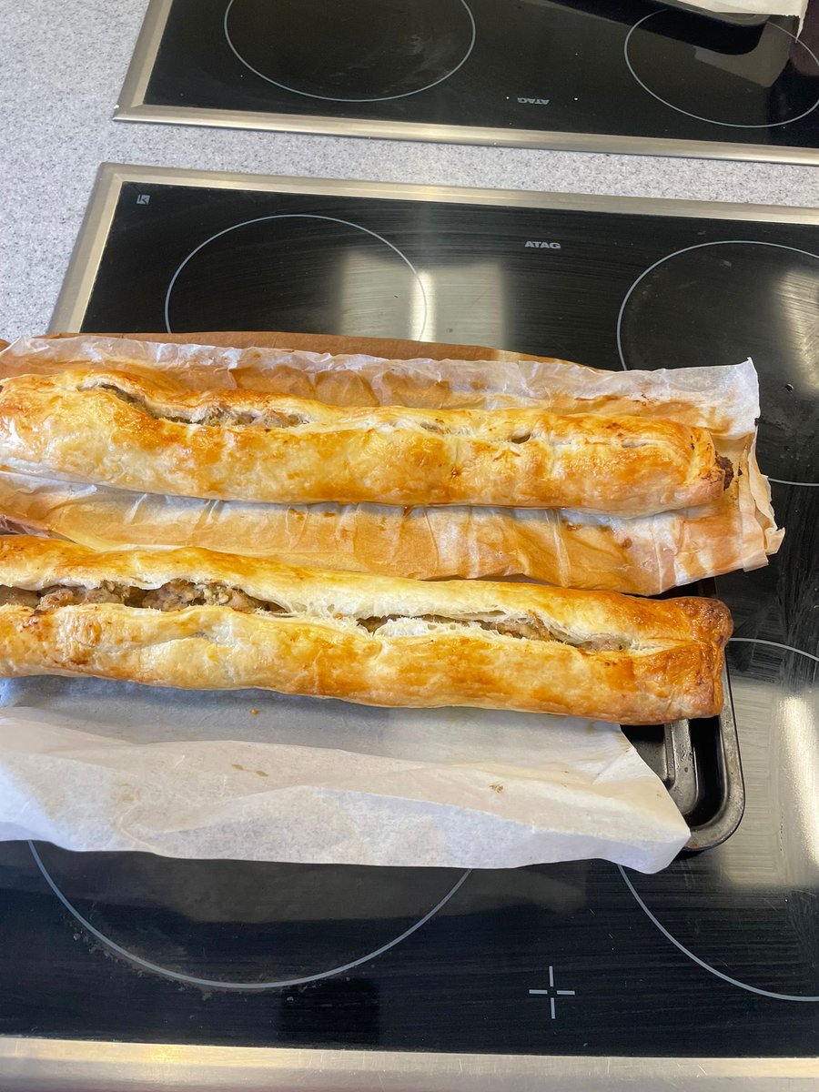 juliedqsyed's tweet photo. @CranburyCollege Another Friday another enrichment cooking session. On the menu today Sausage Rolls with sage and onion stuffing followed by Chocolate chip muffins.
#enrichment #lifeskills. https://t.co/BhUNWLbh5k