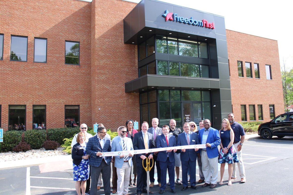 FreedomFirstCU's tweet photo. Our Langhorne Branch's Grand Opening Celebration was a huge success thanks to the incredible support from the Lynchburg community. A big thank you to everyone who joined us! #Bankforgood #LynchburgVA https://t.co/tKGyvINcZX