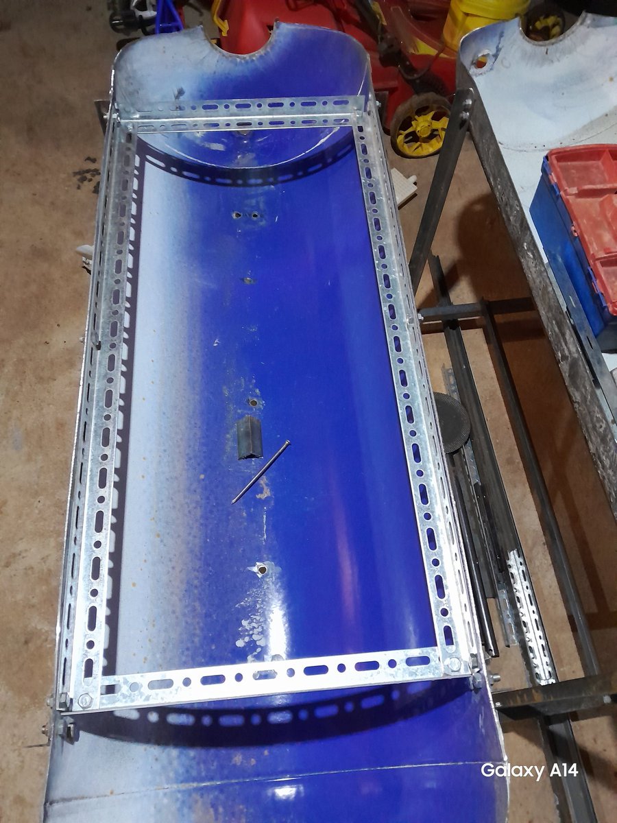 tebogo970227's tweet photo. Geyser braai stands under production https://t.co/WUlFRkFCtH