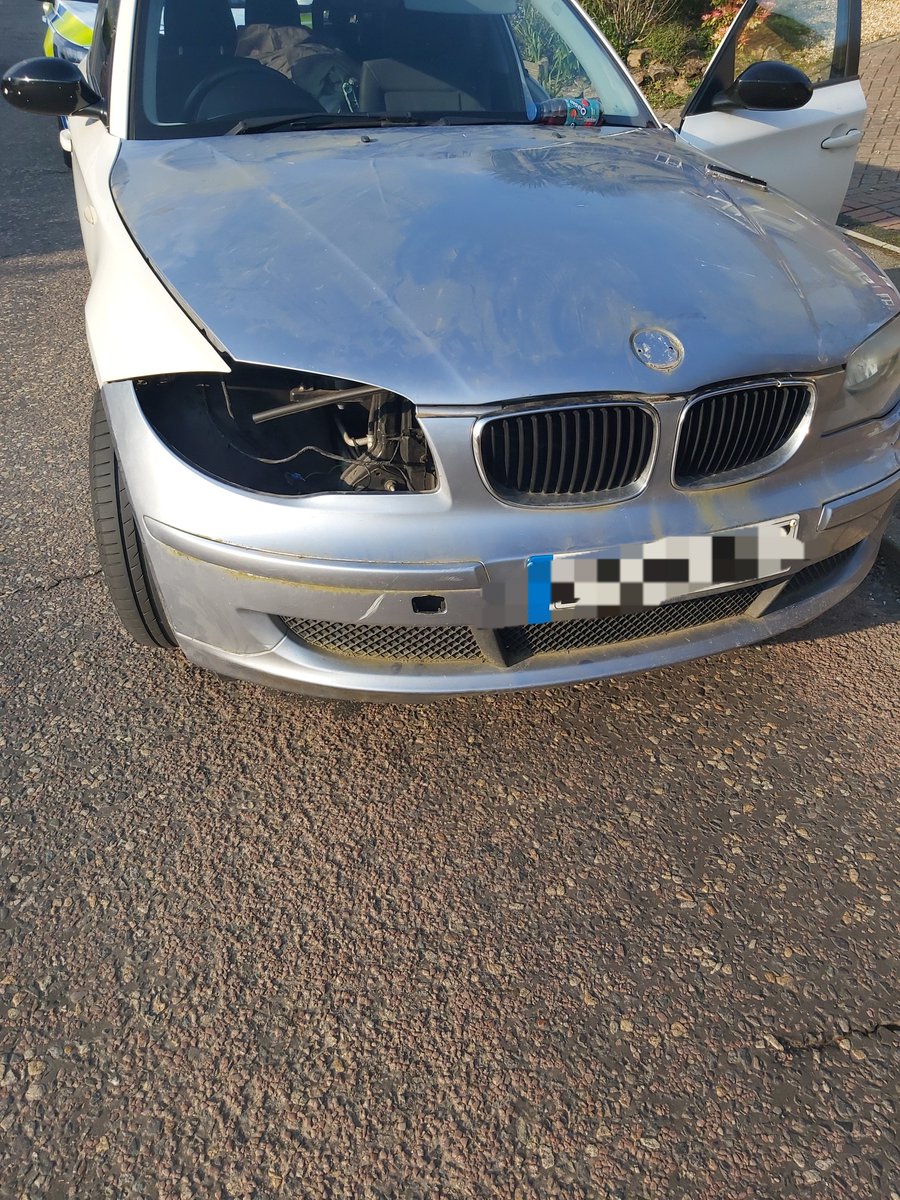 KentPoliceTon's tweet photo. #LPT4 Vehicle reported to be driving in poor condition in #TunbridgeWells. Officers got behind the vehicle and occupants #Decamped followed by a #FootPursuit driver detained and offences dealt with. Vehicle issued #PG9 #Prohibition for #DangerousCondition CAD 21-0241 RB https://t.co/dgvolLkpg3