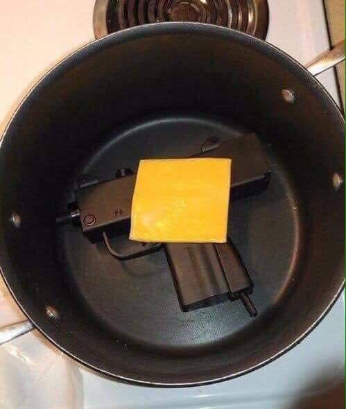 slvppy's tweet photo. mac n cheese for lunch https://t.co/3mkvPw1Aha