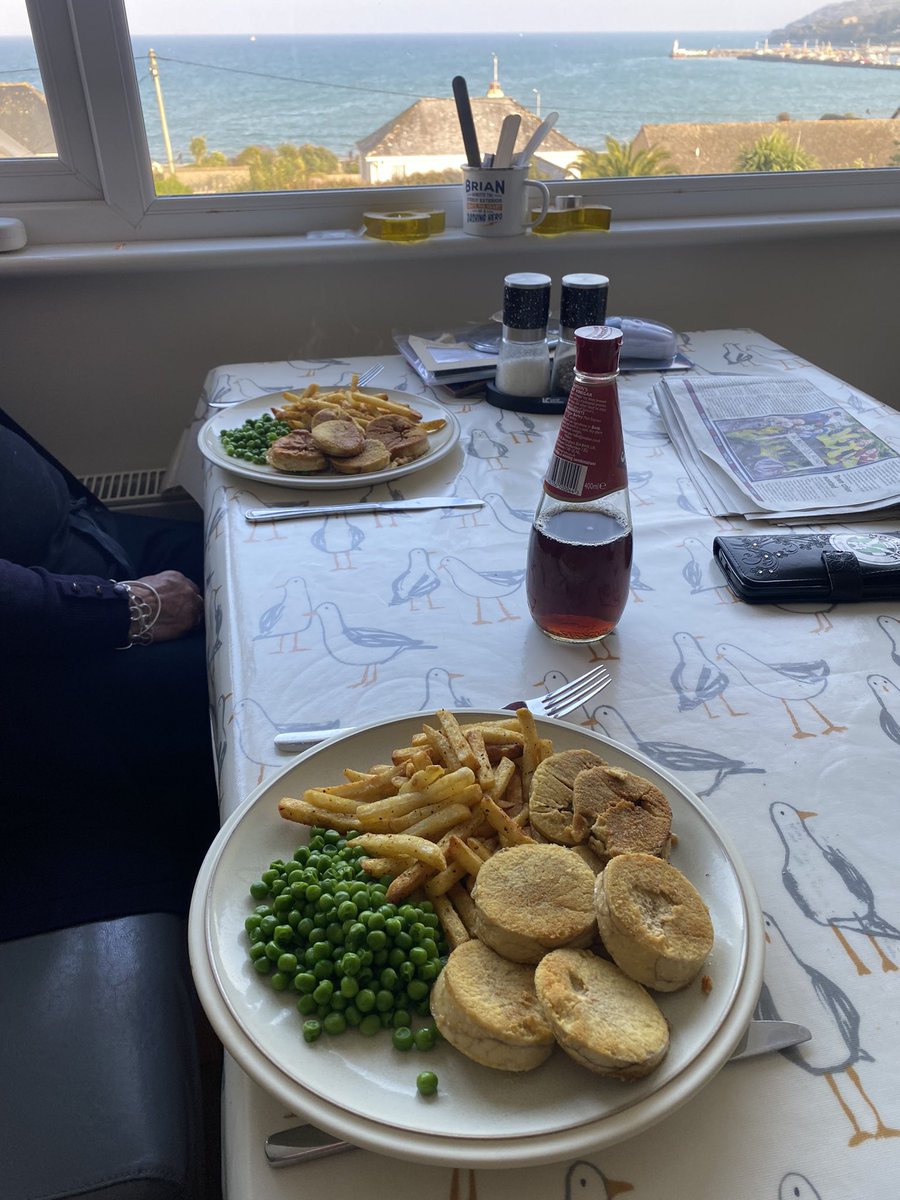 NewlynFishing's tweet photo. “After all it is #FishFriday “Who’s a Lucky Boy then!! .#CornishSardine for lunch! #CornishPollack Roe for Supper! Through the Gaps! - Newlyn Fishing News: The Scillonian III sails this #FishyFriday in Newlyn.: https://t.co/mQa6bN3faC …. #FreshCornish Destination! 🇬🇧Fishmongers https://t.co/QdPlpxNCnE