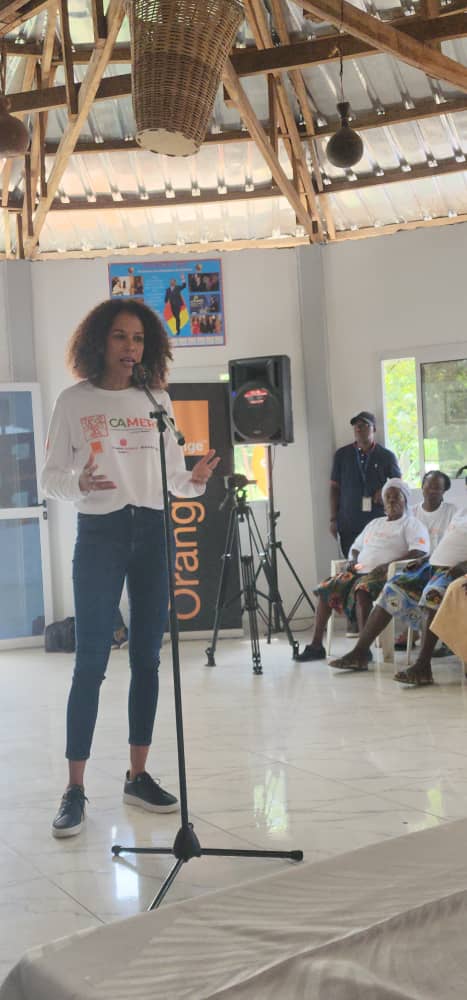 Elizabeth Tchoungui tweet media