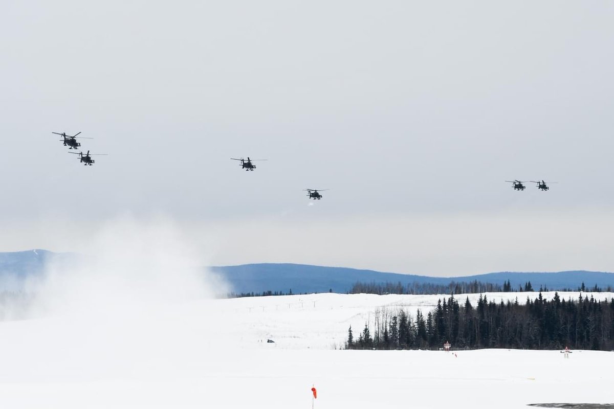 I_Corps's tweet photo. It’s cold outside ❄️, but the range is hot. 🚁
1st Battalion, 25th Aviation Regiment takes flight for aerial gunnery training at Ladd Army Airfield, Fort Wainwright.
#ArcticAttack #ArmyAviation
#AerialGunnery #ArcticTough
📸: Eve Baker
@25thID @Army_Aviation @USARPAC https://t.co/HYcwdASej0