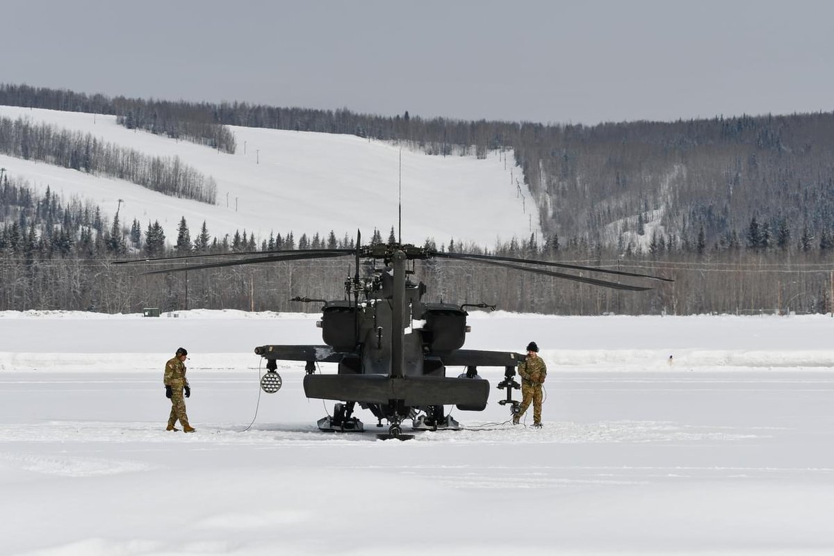 I_Corps's tweet photo. It’s cold outside ❄️, but the range is hot. 🚁
1st Battalion, 25th Aviation Regiment takes flight for aerial gunnery training at Ladd Army Airfield, Fort Wainwright.
#ArcticAttack #ArmyAviation
#AerialGunnery #ArcticTough
📸: Eve Baker
@25thID @Army_Aviation @USARPAC https://t.co/HYcwdASej0