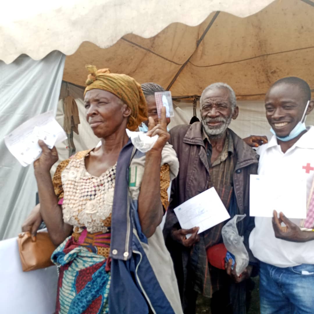 rickimira2's tweet photo. Reaching the last mile &amp; engaging with  monirity Twa  in North Kivu. @crrdc1 building trust efforts to improve  #COVID19 vaccine uptake within hard-to-reach and hard-to vaccinate communities. @IFRCAfrica @ifrc @USAIDSavesLives https://t.co/sSnPhy0u23
