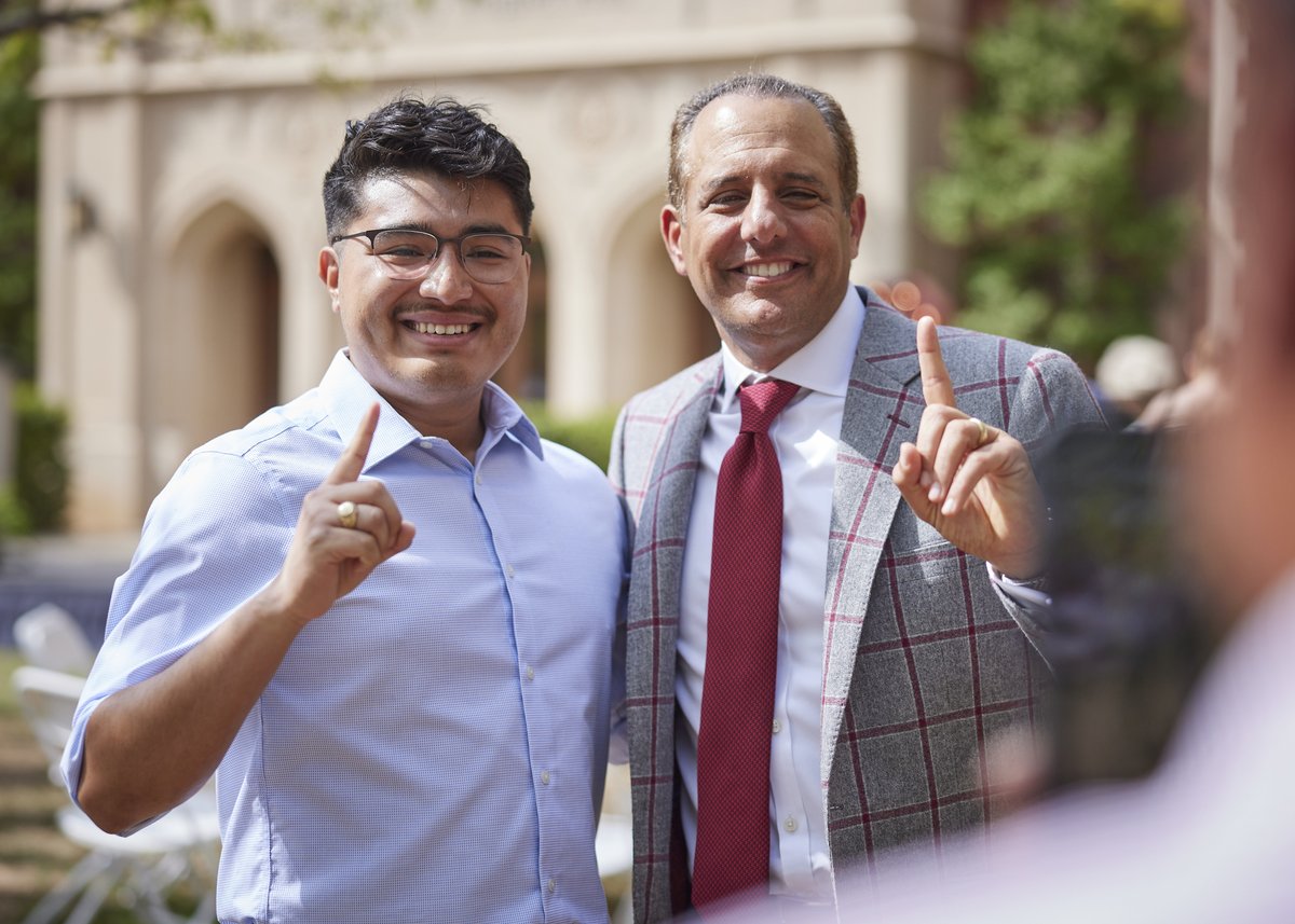 OU_Alumni's tweet photo. Last week we gathered to honor this years #OURing recipients. The OU Ring tells a story, a story of people, place and possibility. At OU, anything is possible! https://t.co/1hCx8XEo72