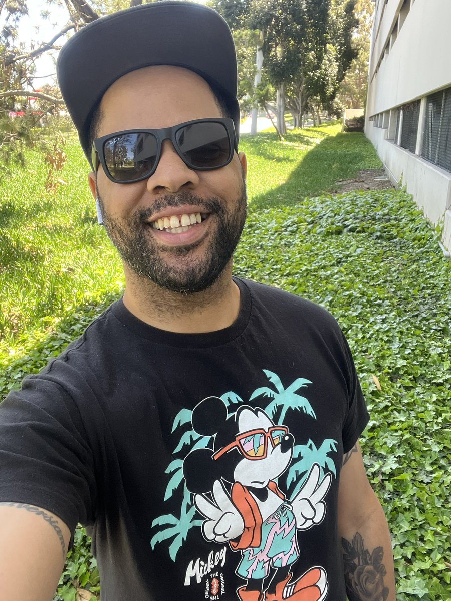 randomdeejay's tweet image. 