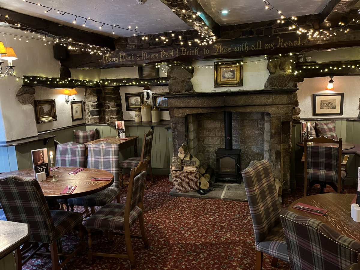 ExcelleMagazine's tweet photo. Have you visited @scottsarms recently? We had a fab meal there. If you are looking for somewhere local and friendly that serves good quality pub food this weekend then it’s definitely worth a visit. https://t.co/X6qahtHPu8