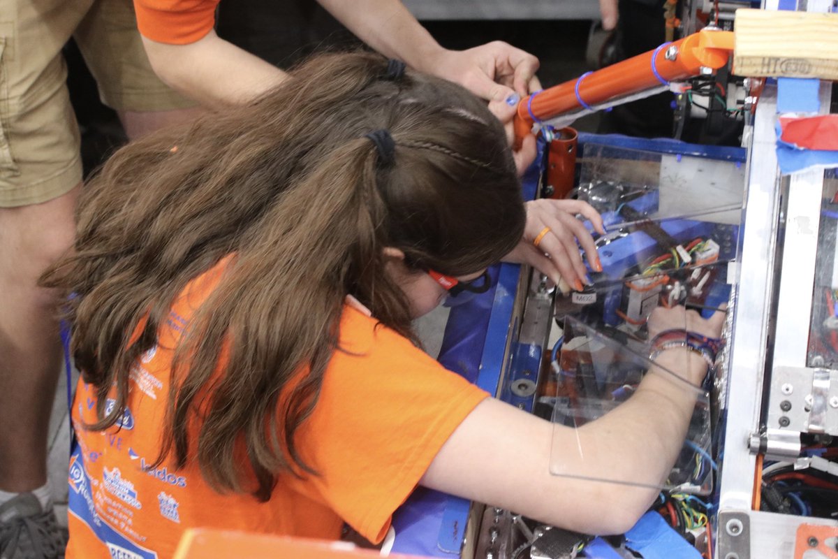 Lightning Robotics FRC862 tweet media