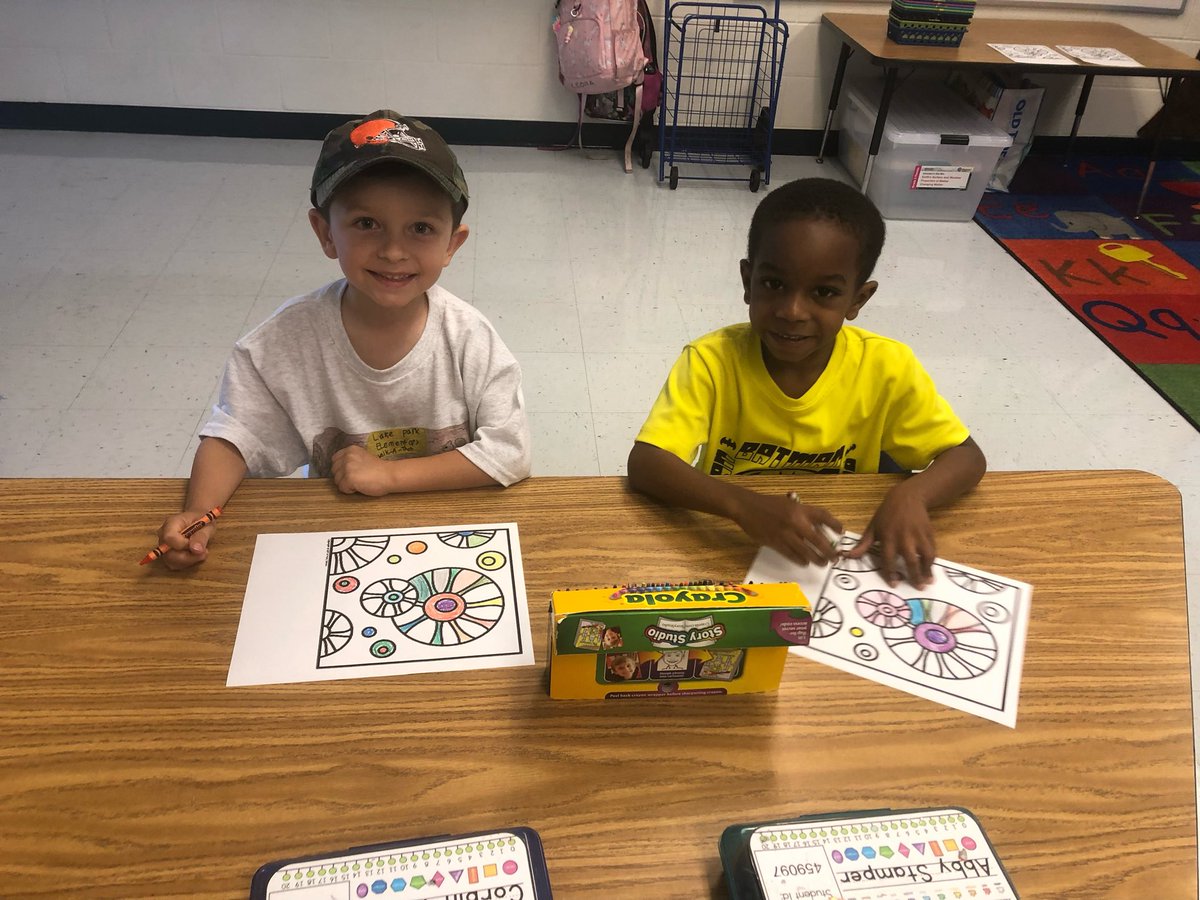 Lake Park’s Kindergarten coloring club created a beautiful piece of art this morning. .<a href="/LPEPanthers/">Lake Park Elementary</a> .<a href="/TheLeaderinMe/">The Leader in Me</a> #sharpenthesaw