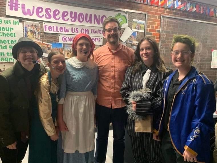 Had a great time watching <a href="/NGMSgators/">Northgate Gators</a> production of Into the Woods Jr. last night! So glad to see so many <a href="/BRES_Bears/">BRES</a> up on that stage! <a href="/NKCVocalMusic/">NKC Vocal Music</a>