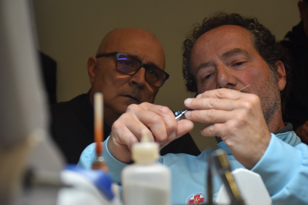 LisideTaranto's tweet photo. #Pcto con la III, IV e V Odontotecnica con la "Ortho Plus" di Nicola Ferrari. Relatore odt Ferrari Nicola. Realizzazione lavoro: Placca di Schwarz @ComuneTaranto @RegionePuglia @MIsocialTW https://t.co/MeZGJu0sAZ