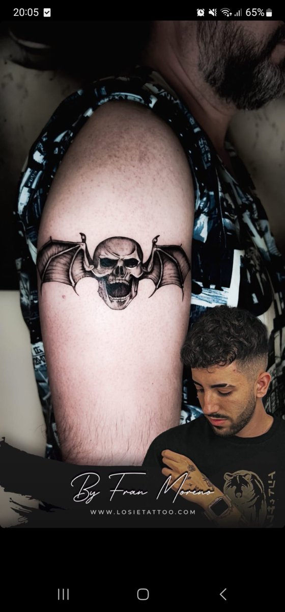Ivan_Verkisto's tweet photo. cool tattoo of my favorite band @shadows_eth @TheOfficialA7X #avengedsevenfold #a7x #tattooart #skullbat https://t.co/ZTPPJdcjtz