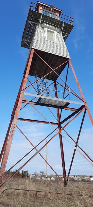 Some cool pics of an old lighthouse in Nova Scotia ft. bae @K1lowaTT 🤩  . . . ♡ &bull; atlantic ocean &bull; beach<a href="/tag/drinks"class="tags"><span>#drinks</span></a>