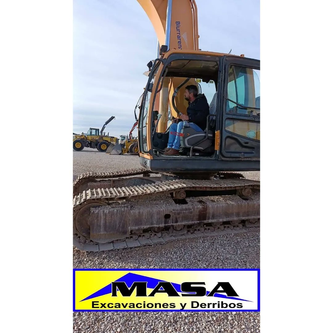 AcomicM's tweet photo. 𝐄𝐱𝐜𝐚𝐯𝐚𝐜𝐢𝐨𝐧𝐞𝐬 𝐲 𝐃𝐞𝐫𝐫𝐢𝐛𝐨𝐬 𝐌𝐚𝐬𝐚 empresa miajadeña  con dilatada experiencia y diferentes tipos de maquinarias para dar respuesta profesional a las necesidades de sus clientes
📲686 454 016
 @excavaciones_masa
#Excavaciones #Derribos  #ACOMIC  #JuntosSumamos https://t.co/J1Y6opN9VO