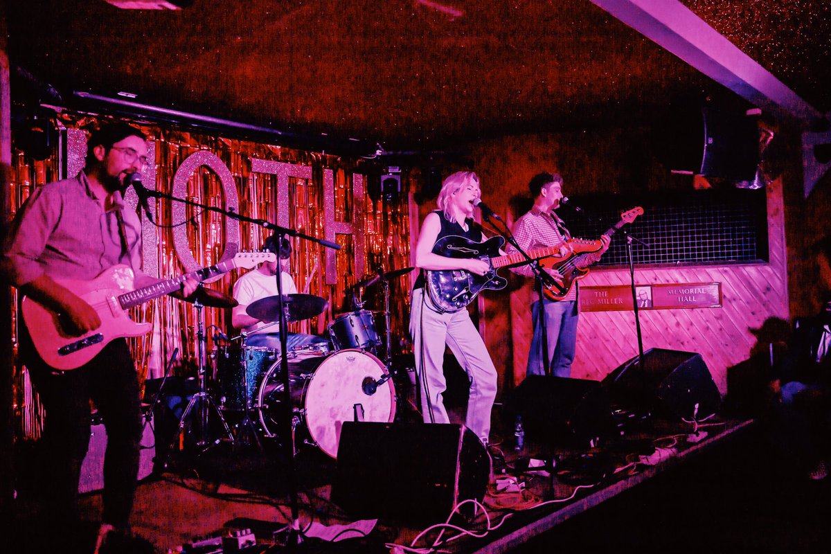 fleurneale's tweet photo. We had a terrific night at the @Moth_Club in London on Tuesday with Irish artist @ailbhereddy. It was a treat to hear tunes from her two records (Personal History and Endless Affair) with a full band. Go & have a listen folkaroonies #ailbhereddy #mothclub #endlessaffair https://t.co/UwBDp9np96