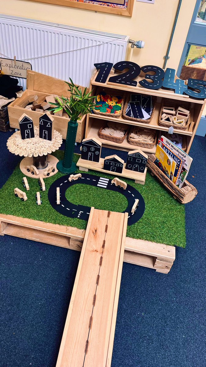 BridgeRebecca's tweet photo. Lots of opportunities to develop and consolidate early maths skills through our nursery provision #EYFS #eyfstwitterpals #EYFSmaths https://t.co/8gAK2UWxfK
