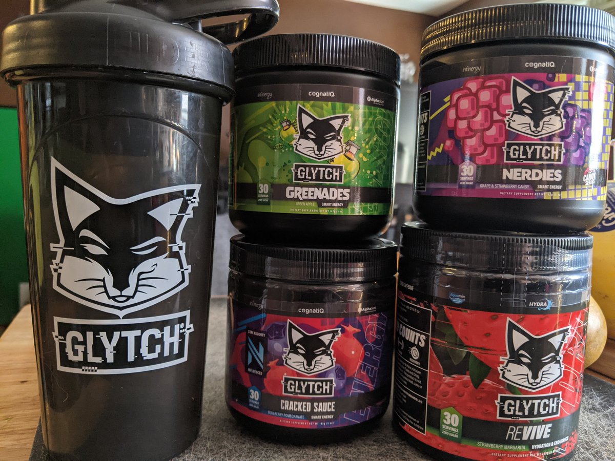 Blackrose_88's tweet photo. If you haven't already! Y'all need to try out @GLYTCHEnergy . My faves currently are cracked sauce &amp; revive strawberry margarita to help rehydrate me. I'm trying to hit a goal of 15 sales &amp; so far I need 9 more! Thank U for the help! Use code "Blackrose"

https://t.co/eLIaMGZfHj https://t.co/wiZDZSVG1D