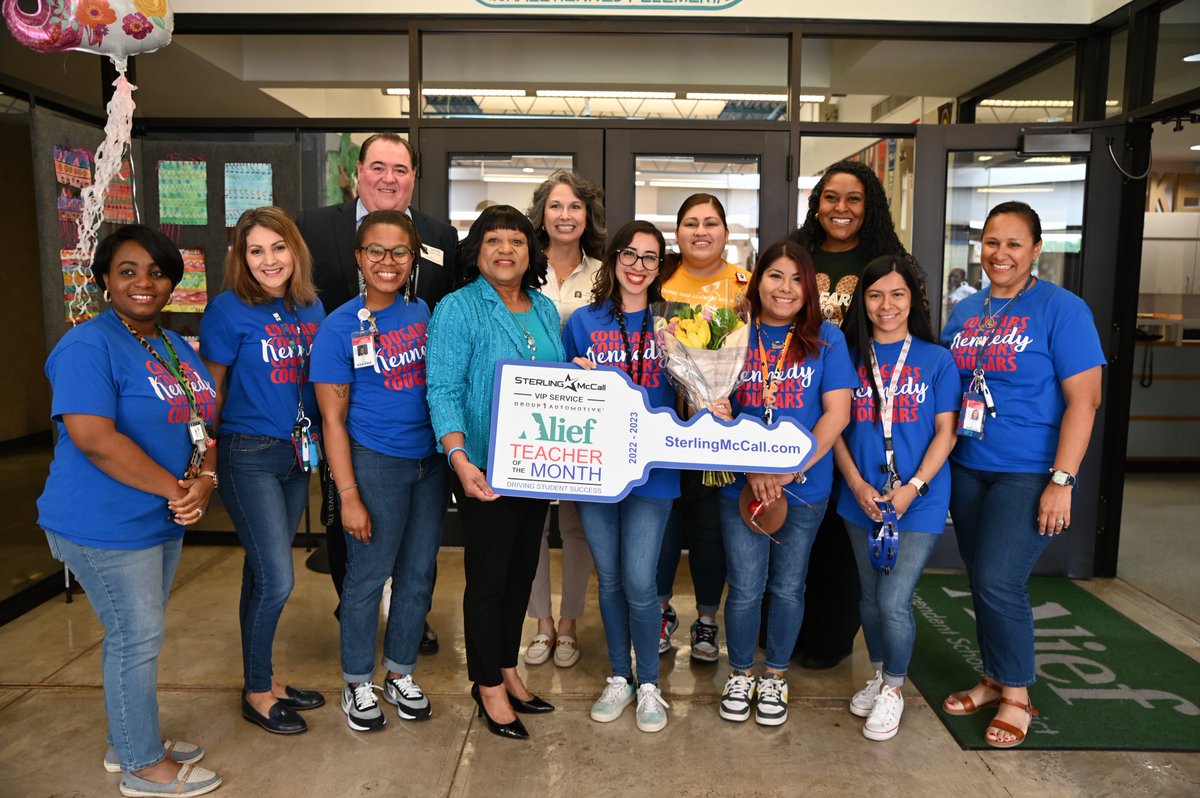 AliefISD's tweet photo. @Group1Auto sponsors a Teacher of the Month program for Alief ISD! Teachers are placed in a randomized computer-generated drawing &amp; receive a personalized gift basket!
The winner for April is Ana Perales, Kindergarten teacher at @KennedyCougs! 🎉 https://t.co/ByoesdtOTw
