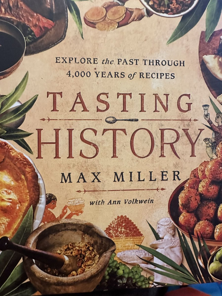 SilverGamingUSA's tweet photo. I 100% bought two copies- one for kitchen use, one that is signed by Max himself for safe keeping with all of my history books
@TastingHistory1 

#tastinghistory #cookbook #historynerd https://t.co/irlK5kQPtm