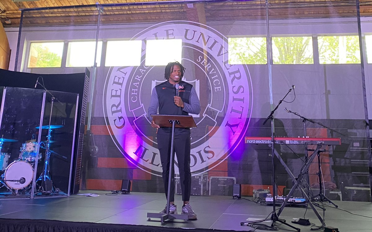Nicholas Morrow brought THE WORD today @ GU’s Chapel, as part of Legacy Weekend.

Morrow preached from 1 Peter 2:1-3

3 main points:
1. We must relieve our hearts of resentment
2. We must rely on Christ
3. We must remember our Godly experiences

#GreenvilleFootball | #EMAP