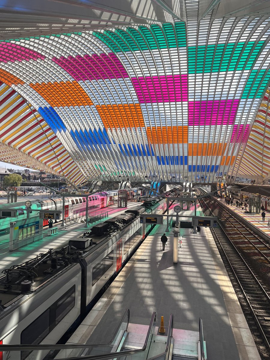 ju_ju3's tweet photo. Le retour #LiegeGuillemins https://t.co/1kAPPkT4ch