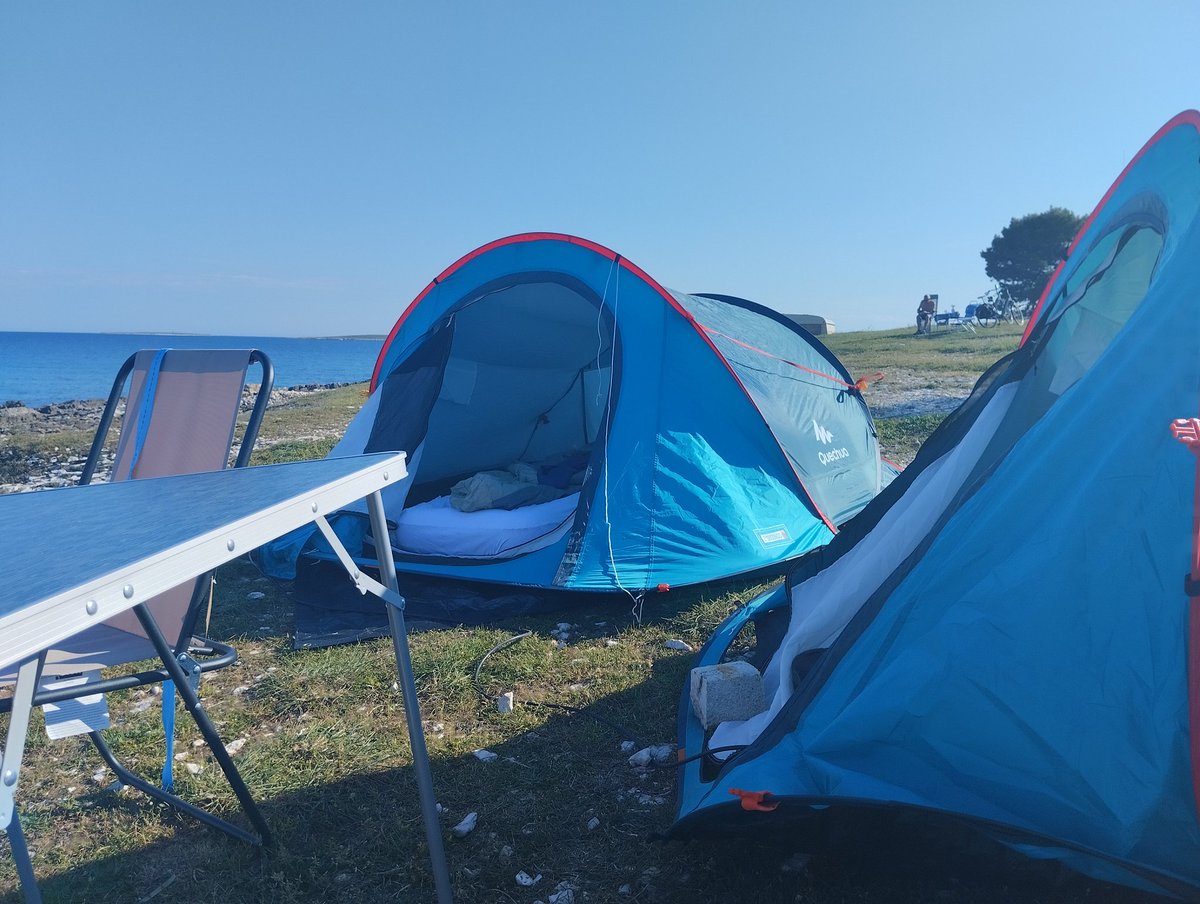 Lena9534's tweet photo. It's time for the next step in my #MECFS #LongCovid Recovery. Moving to a Campsite directly by the sea today to get in better air Thankful on how far I've come in the Last 6 weeks thanks to #moldavoidance.
Thank you to my mum for making it possible no matter how silly the Idea is https://t.co/FH4AITK7on