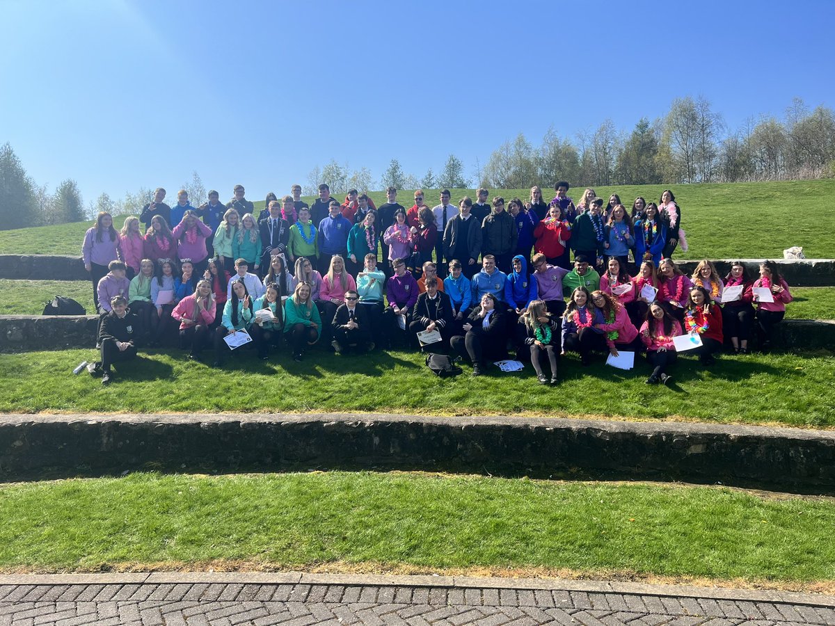 This fabulous group of S6 pupils left us today in style- a credit to themselves and their families! We wish you all the best for the next chapter - we are very proud of you all! #classof2023 #leavers #prideindennyhigh