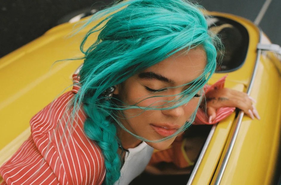 karolgcentral's tweet photo. 1 year ago today, @KarolG released “PROVENZA”.

— The lead single from “MAÑANA SERÁ BONITO” peaked at #25 on the Billboard Hot 100, has over 700M streams on both YouTube and Spotify, and was nominated for two Latin Grammys, including "Song Of The Year". https://t.co/hLODayw7tG