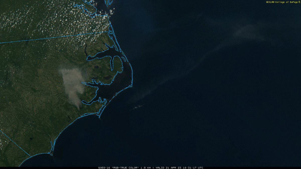 unleashedff295's tweet photo. Huge #wildfire (for the east) ripping through Croatan NF in NC. Putting up a lot of smoke. I believe they have the pine barrens fuel type there as well. Over 4,000ac and 0% containment. Might be a monitor for resource management objectives strategy. #fire #NorthCarolina #croatan https://t.co/6nXUVv03XH