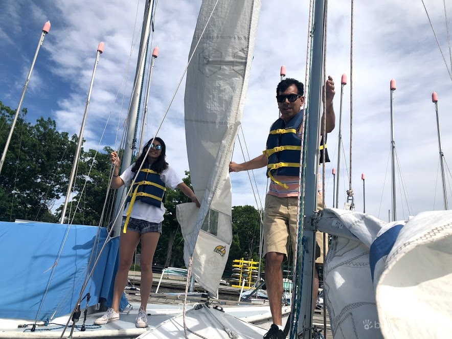 BostonCentral's tweet photo. Courageous Sailing is hosting their annual open house to welcome sailing season.  Enjoy light refreshments ashore and fabulous views of the city aboard a Rhodes 19 during your half hour sail!  April 22-23 | 11am - 2pm. https://t.co/TAHPgHzK8o #bostonevents ⛵️ https://t.co/KJKwd4DJYI