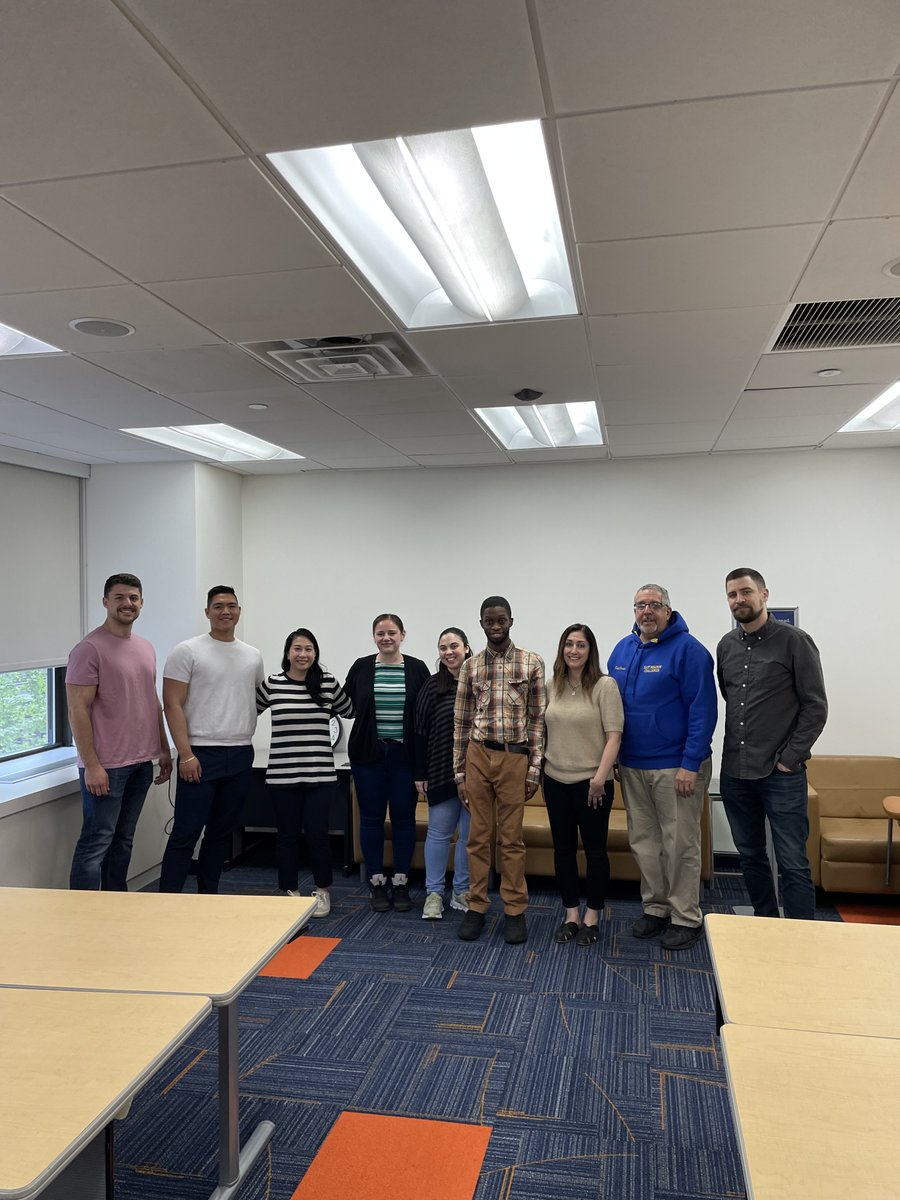 birchfamilyserv's tweet photo. A huge thanks to our #volunteers today! Employees from Lloyds Bank North America, Graham Co., and members of our Young Professionals Board helped make adaptive storybooks for our schools. 
#FeelGoodFriday #volunteerism #volunteering #VolunteerAppreciationWeek https://t.co/iBFTotAOLE