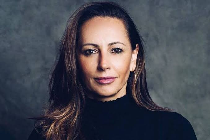 gato_teimoso's tweet photo. Você considera Ana Paula Henkel, uma boa Jornalista? https://t.co/bFMY6lRkHA