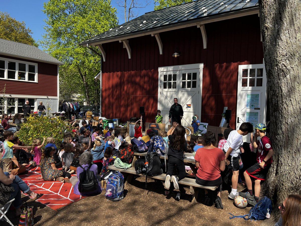 george_schuler's tweet photo. A little help with #EarthDay2023 Day and learning about #AmericanEel and the #HudsonRiver @NYSDEC @ManitouSchool https://t.co/nQlcjeqzfh
