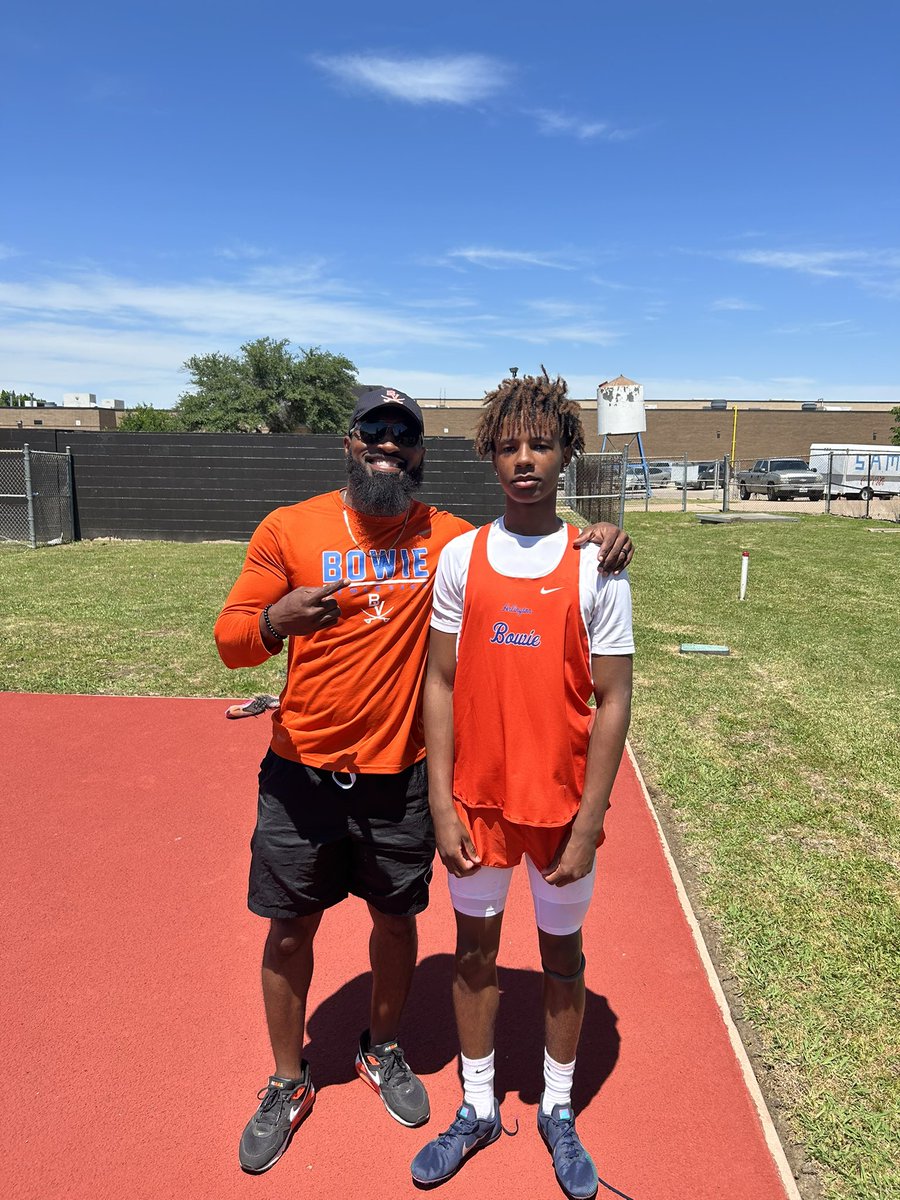 1st Place High Jump..Area Meet Champ! <a href="/JayceCooper_/">Jayce Cooper</a> <a href="/WillieCarter34/">Willie Carter 🏈🏈</a> <a href="/BowievolsXC/">Bowie Vols Track/XC</a> <a href="/BowieHoops/">Bowie Vols Basketball</a>