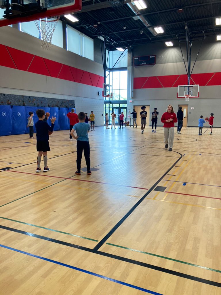 Tosa East Girls Basketball tweet media