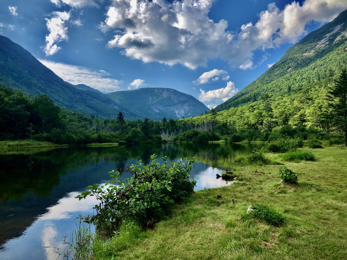 GSatUS's tweet photo. Earth Day is this weekend. Even if you don't have plans to volunteer, go out and appreciate the nature if you can. This is a beautiful planet we share with each other.
#earthday #weekend #volunteer #share #life #planet
π·: @JustinVizaro during the #letsgomicro campaign https://t.co/1m3712Ztde