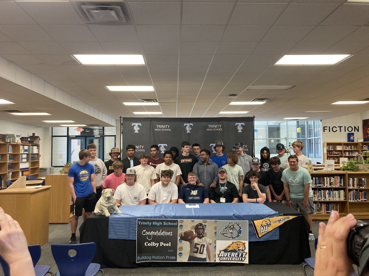 paindawg45's tweet image. Congrats to @Colby_p50 for signing to play @AverettFootball we’re proud of you Colby!  ITS A GREAT TINE TO BE A BULLDOG! #HWPO, #trinitystrong, #GDTBABD